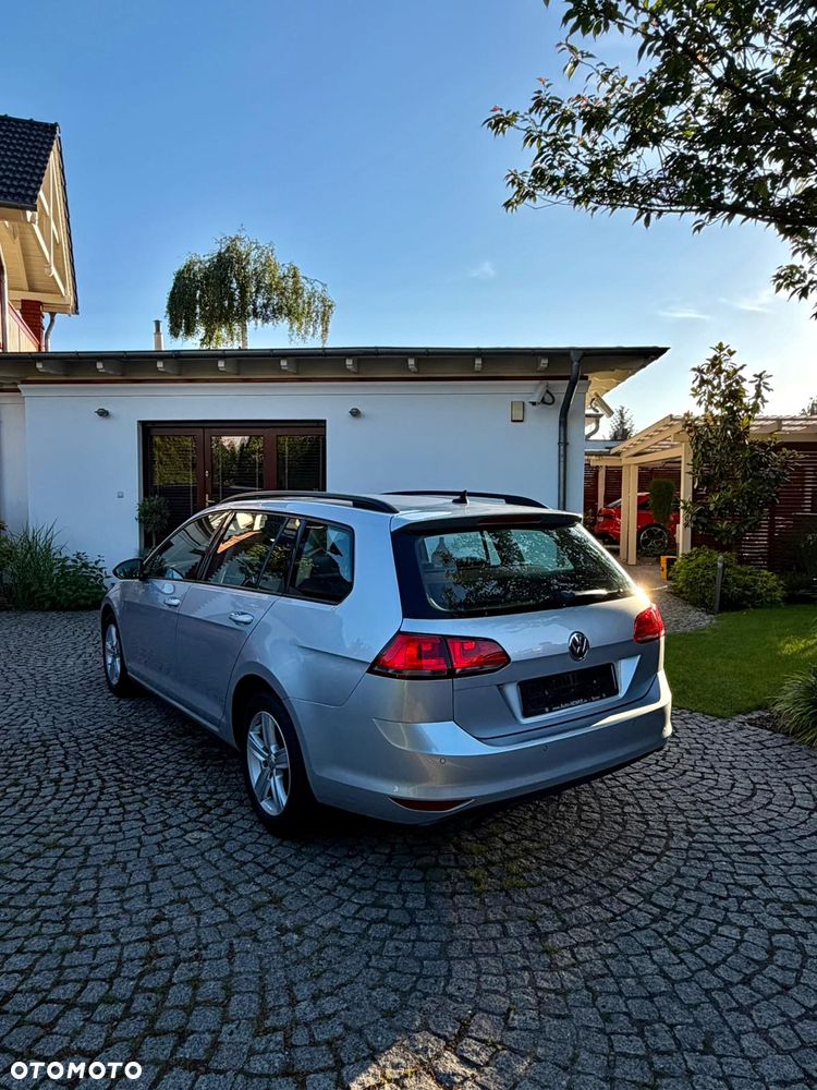 Volkswagen Golf - 9