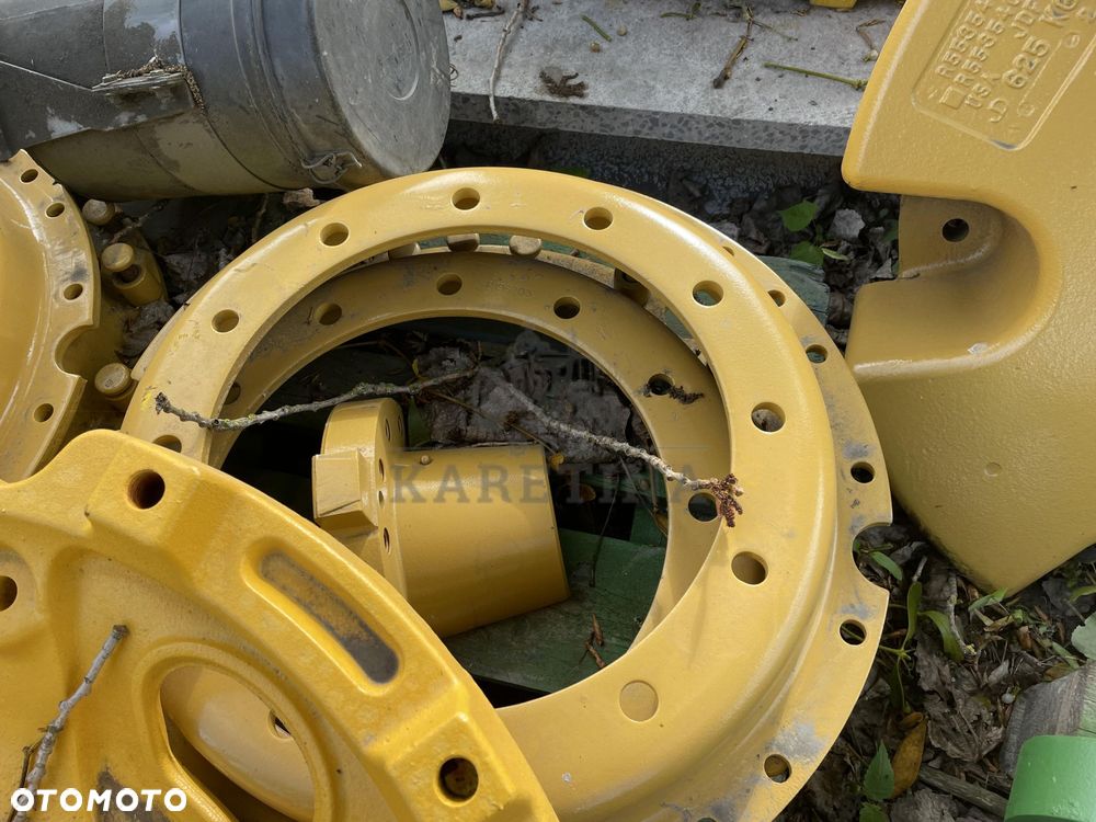 John Deere 7R350 8270R 8370R 7270R    - środkowa część koła R196203 - 1