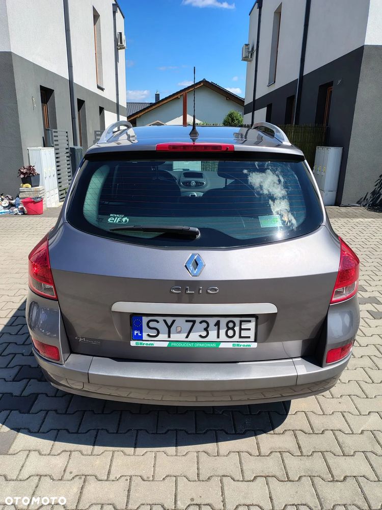 Renault Clio - 21