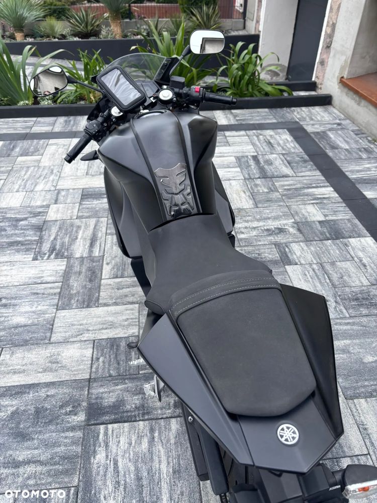 Yamaha YZF - 9