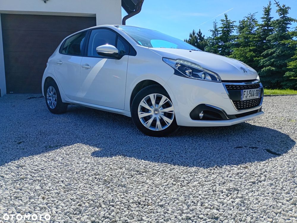 Peugeot 208 1.2 PureTech Allure - 6