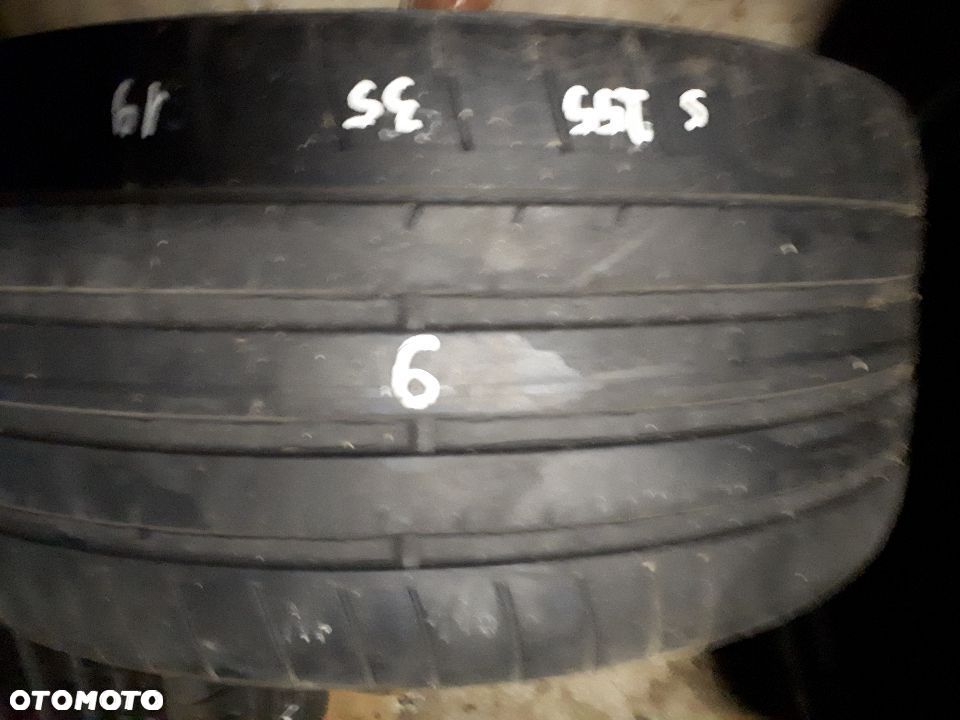 Dunlop 255/35/19 nr 9