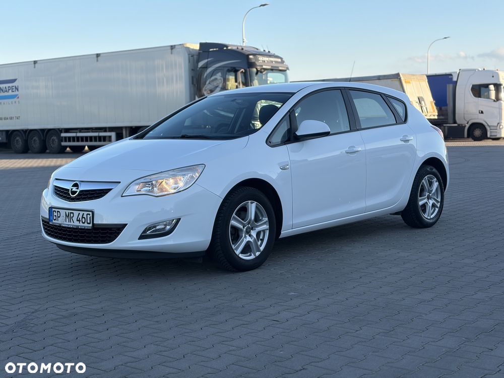 Opel Astra - 1
