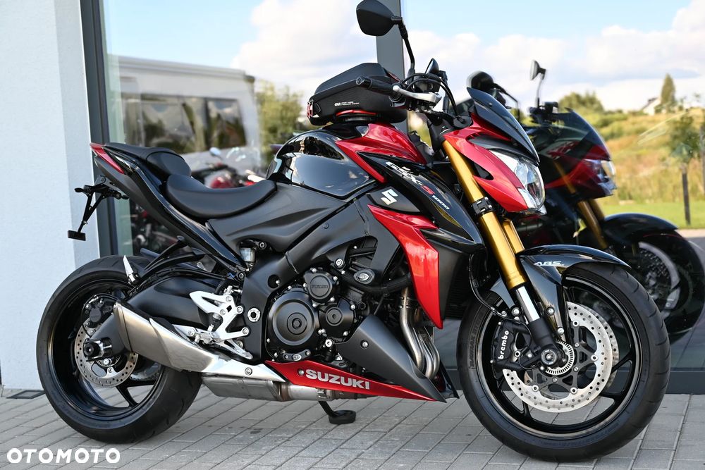 Suzuki GSX 1000 - 40