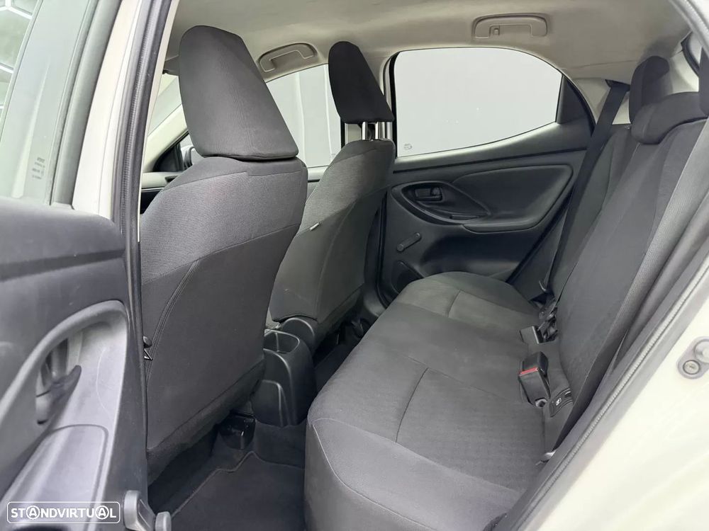 Toyota Yaris 1.0 VVT-i Comfort Plus — fotografia 38