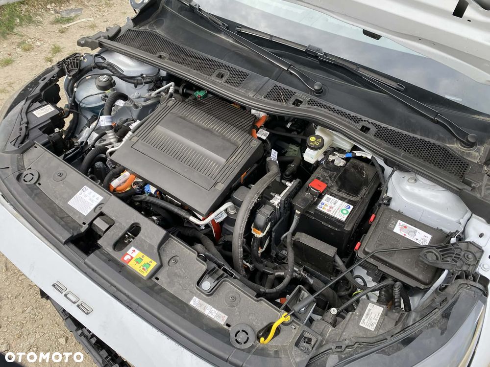 Peugeot 208 Elektromotor 156 Allure - 19