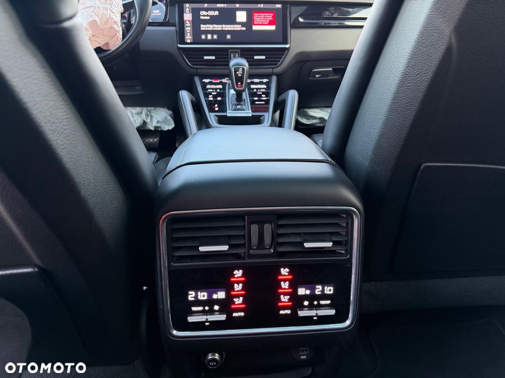Porsche Cayenne E-Hybrid Tiptronic S Platinum Edition - 29