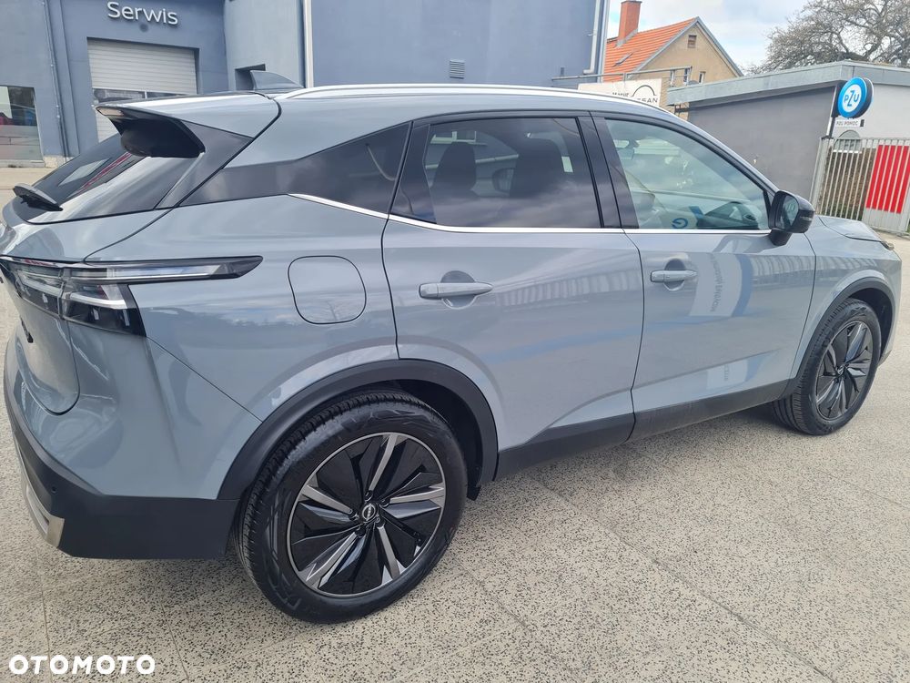 Nissan Qashqai 1.3 DIG-T MHEV 4x4 Tekna Xtronic - 4