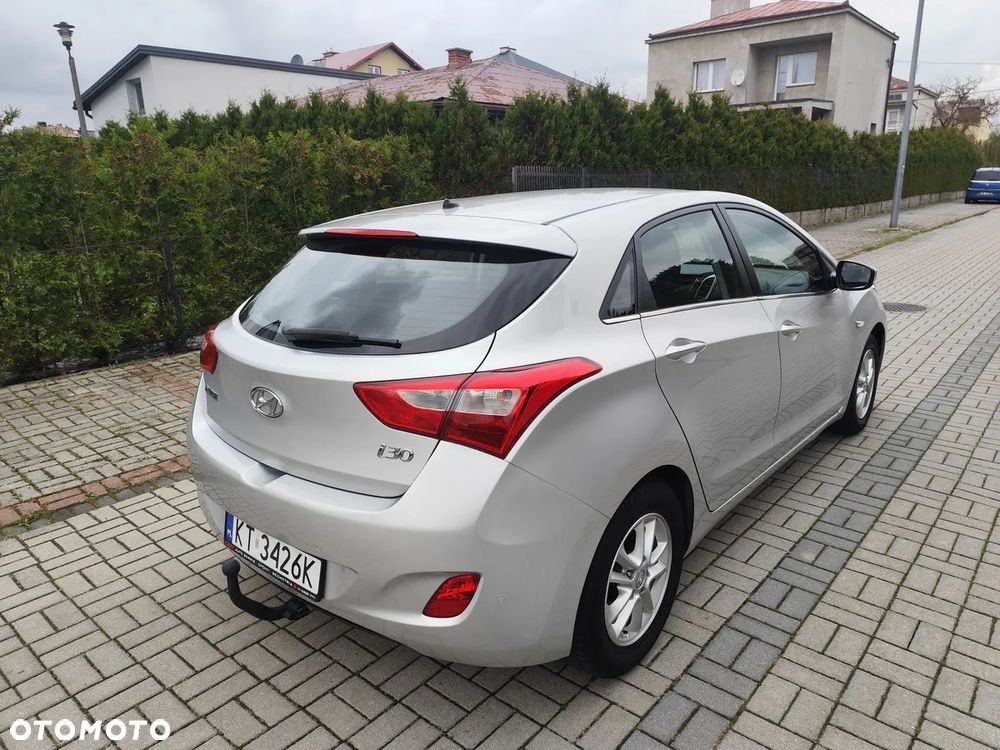 Hyundai i30 1.6 CRDi Automatik Trend - 5