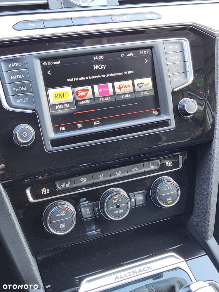 Volkswagen Passat 2.0 TDI SCR DSG 4Motion Business - 5