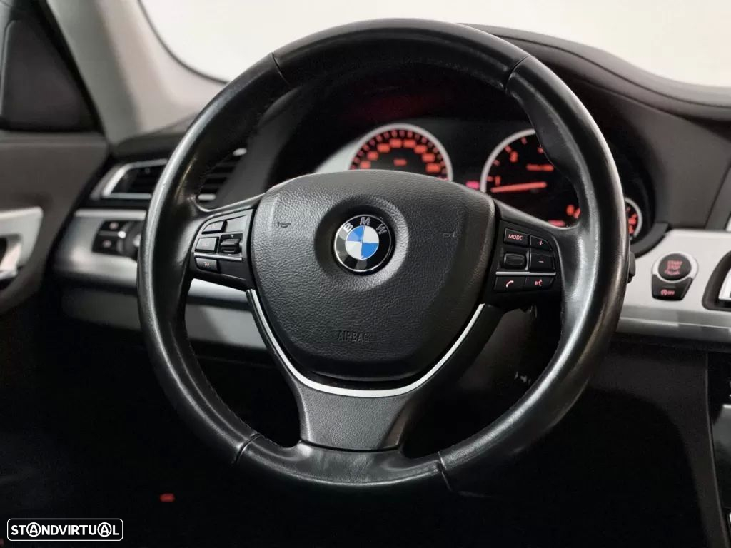BMW 730 - 30