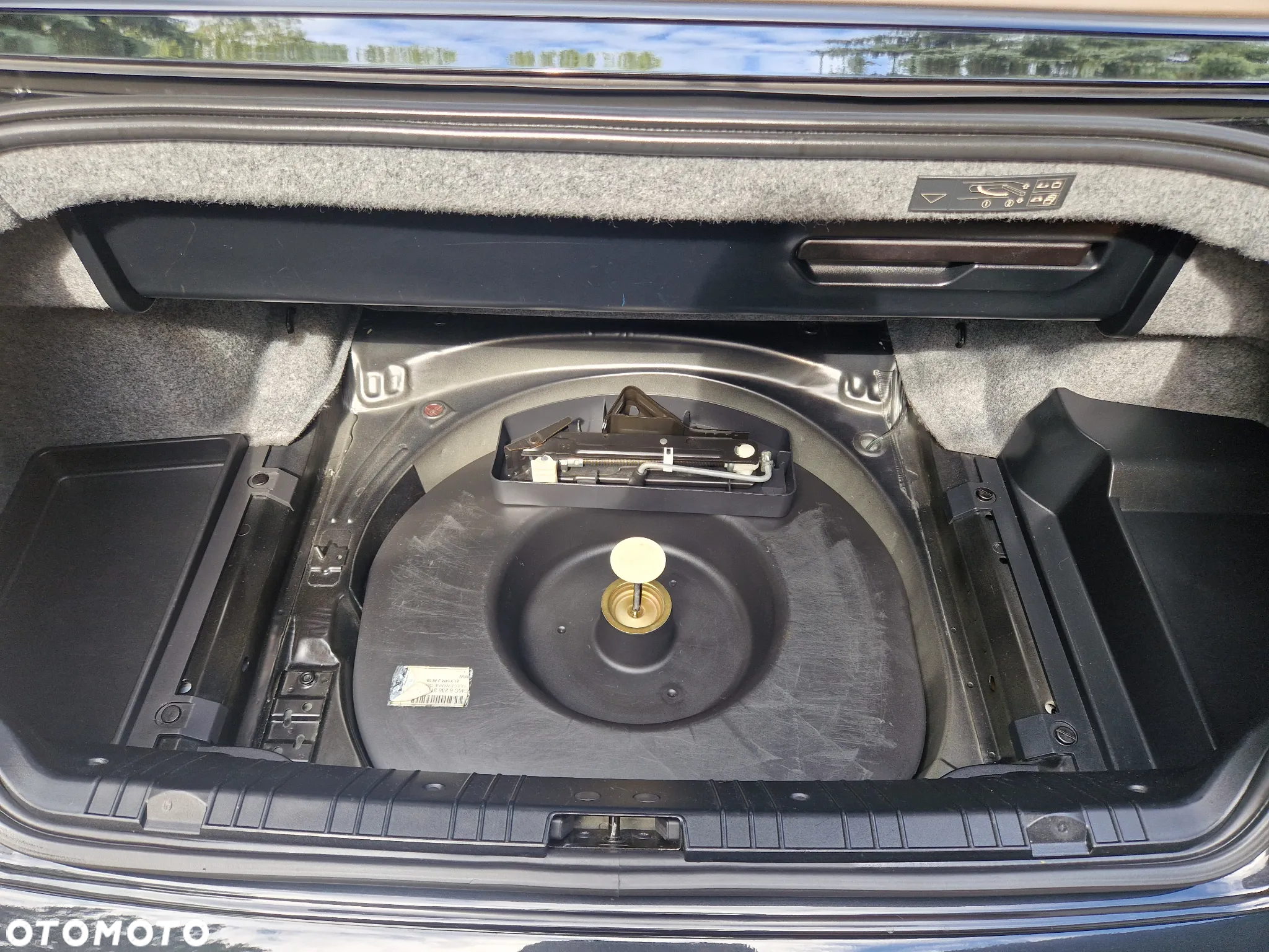 BMW Seria 3 318i Touring Edition Exclusive - 39
