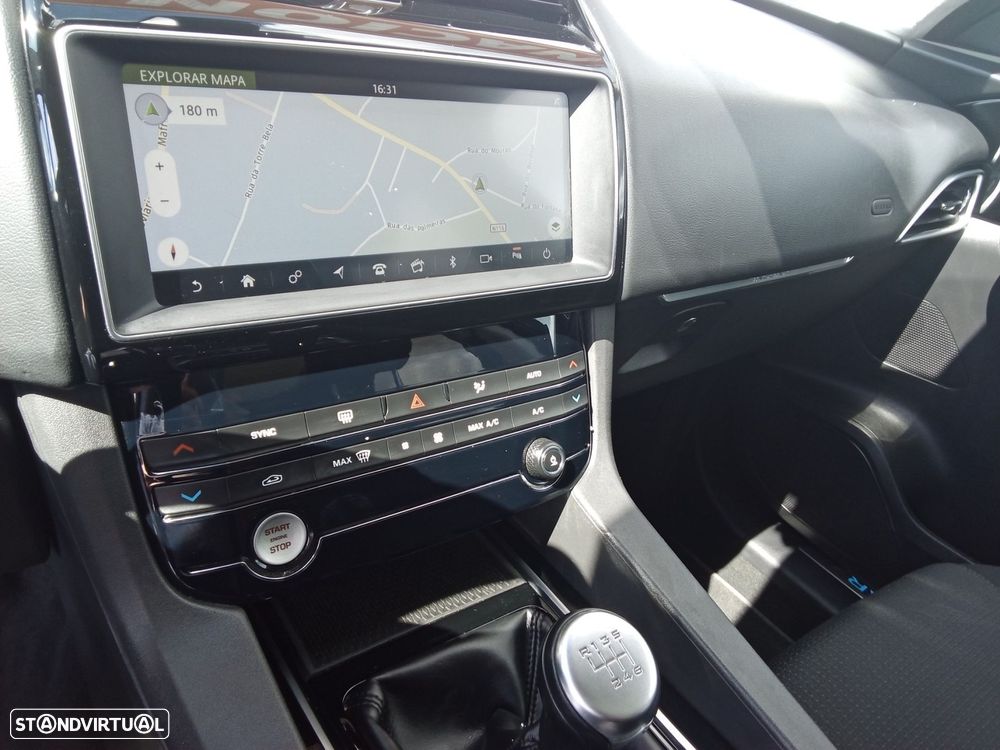 Jaguar F-Pace 2.0 i4D Prestige - 18