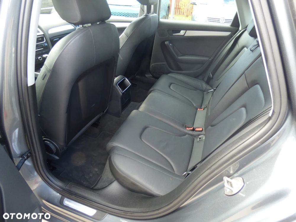 Audi A4 Limousine - 18