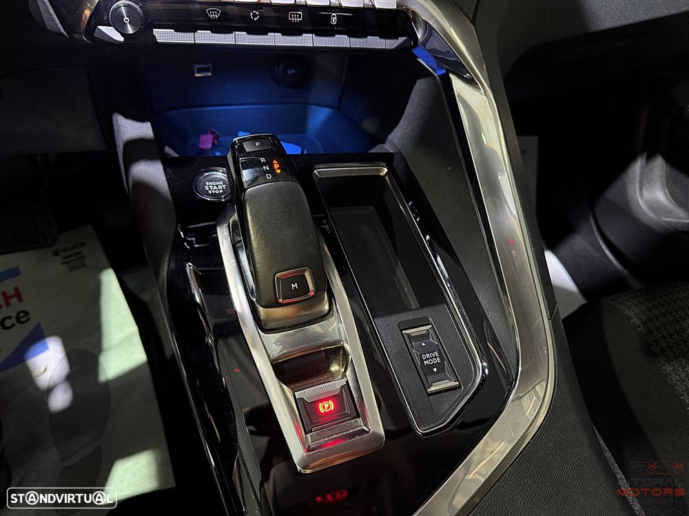 Peugeot 5008 1.2 PureTech Allure EAT8 - 27