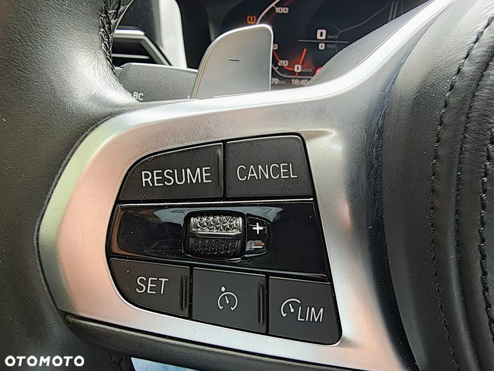 BMW Seria 3 M340i xDrive - 24