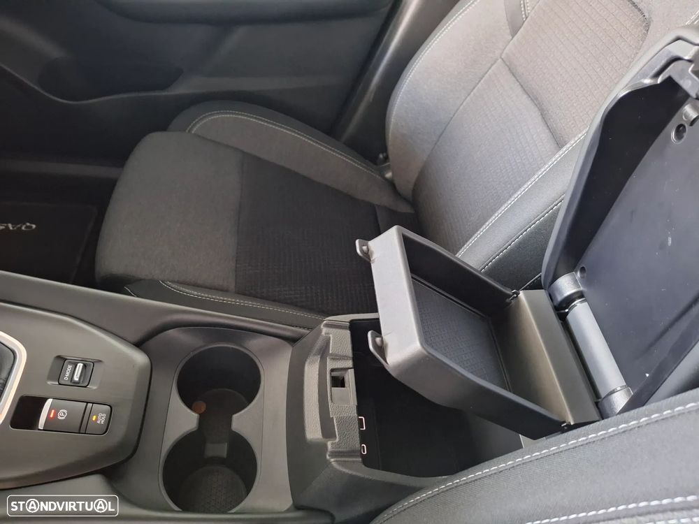 Nissan Qashqai 1.3 DIG-T N-Connecta LED - 18