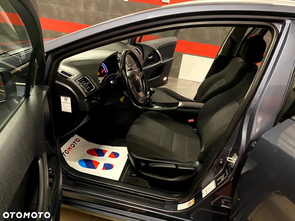 Toyota Avensis Touring Sports 1.8 Executive - 14