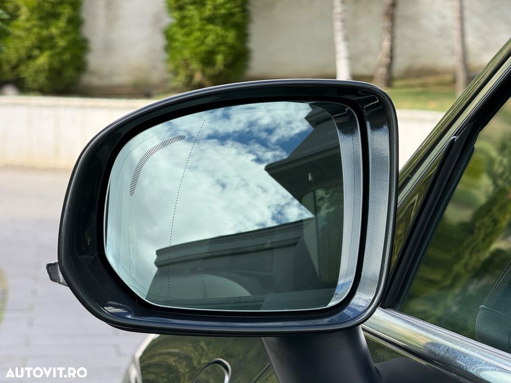 Volvo XC 60 T8 Twin Engine AWD Geartronic Inscription - 26