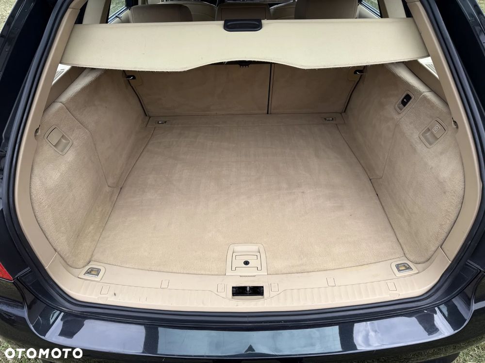 BMW Seria 5 530i - 11