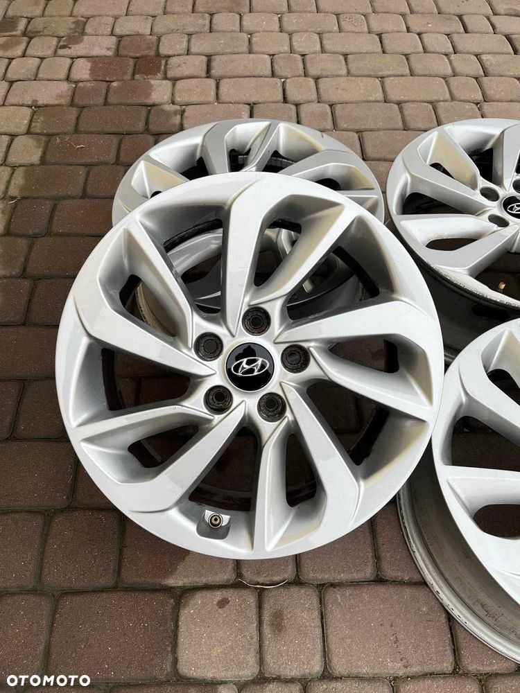 Oryginalne alufelgi Hyundai 5x114,3 17 cali CZUJNIKI Tucson IX35 SANTA