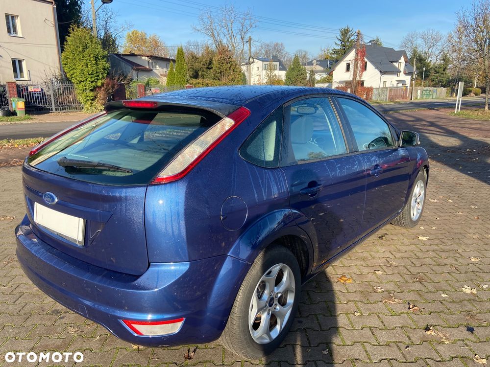 Ford Focus 1.6 16V Ambiente - 6