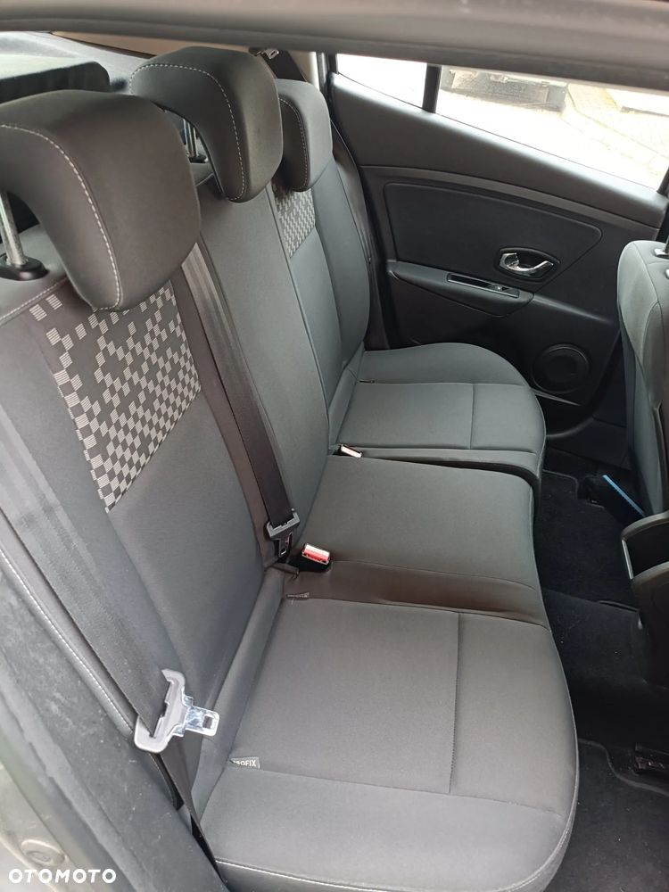 Renault Megane 1.5 dCi Bose - 10