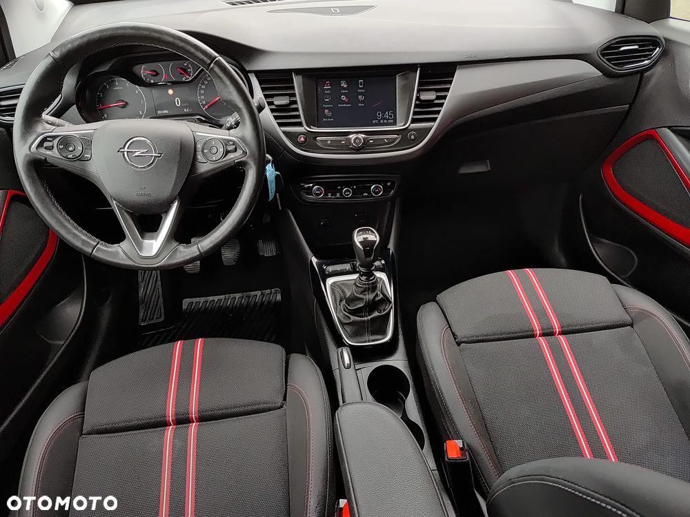 Opel Crossland X 1.2 T Design Line S&S - 17