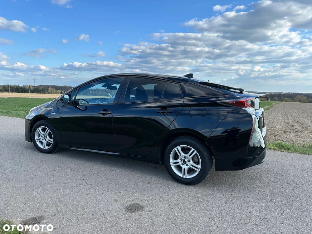 Toyota Prius 1.8 Hybrid Prestige - 2