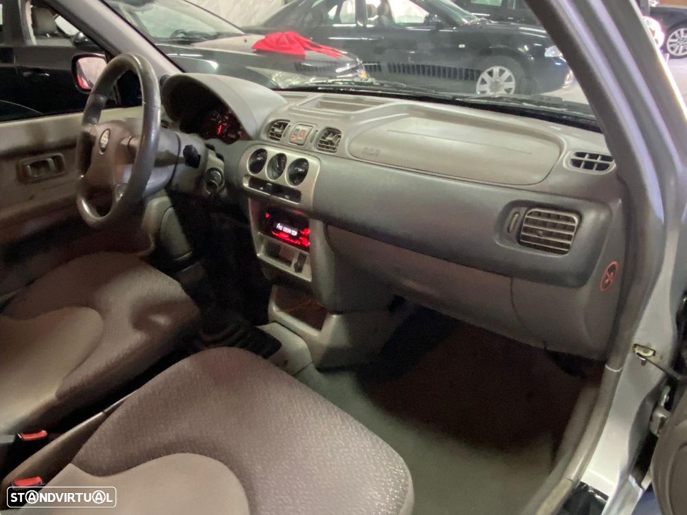 Nissan Micra 1.0 Comfort - 8