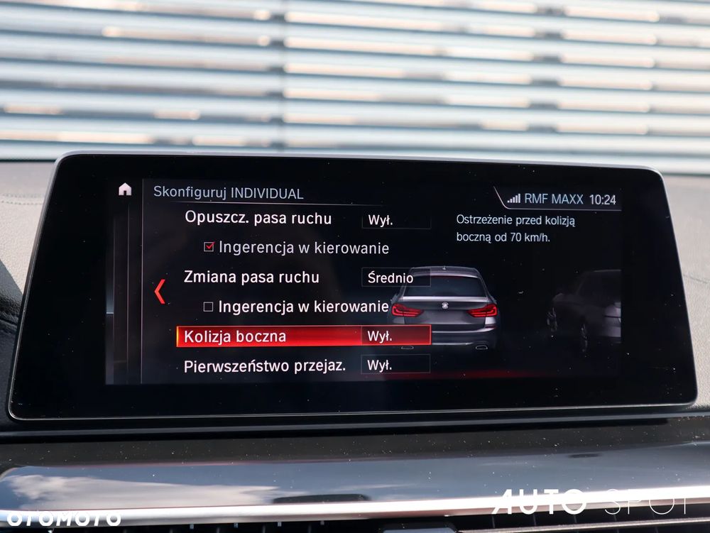 BMW Seria 5 M550d xDrive - 28