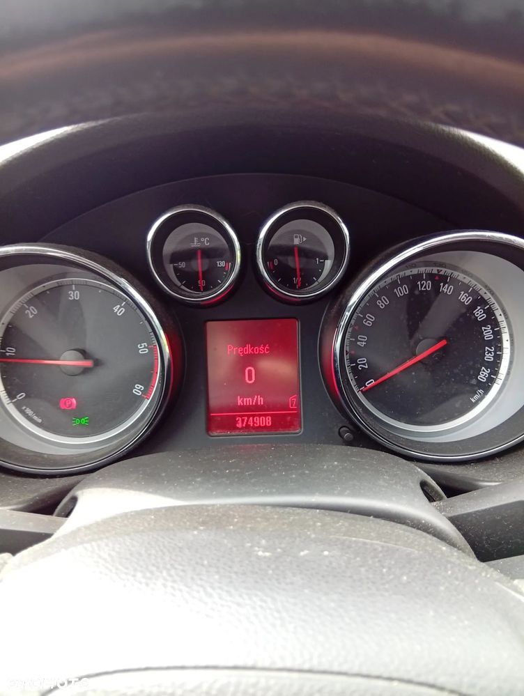Opel Insignia 2.0 CDTI - 10