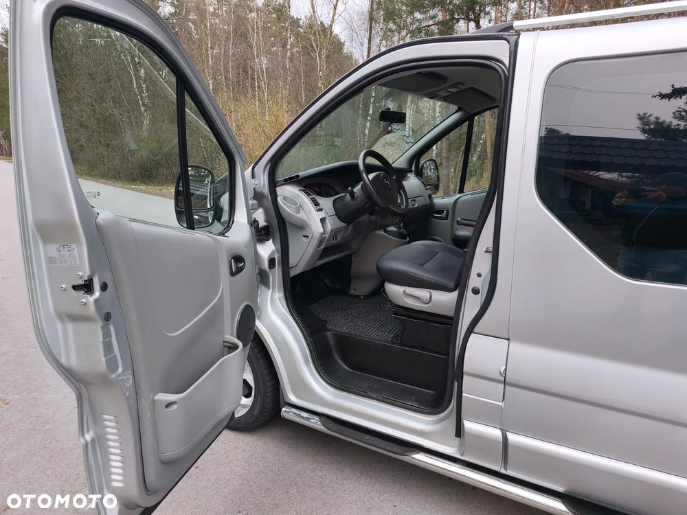Opel Vivaro - 12