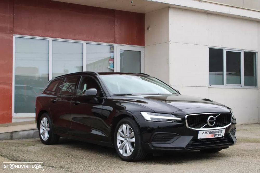Volvo V60 2.0 B4 Momentum Core Geartronic - 7