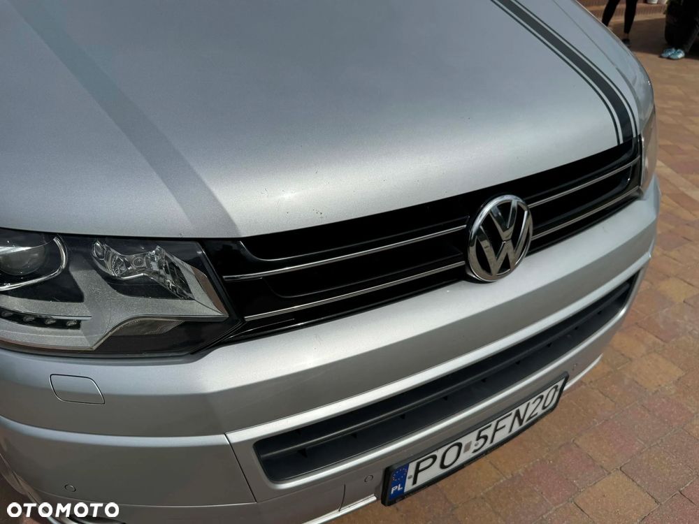 Volkswagen Caravelle - 2