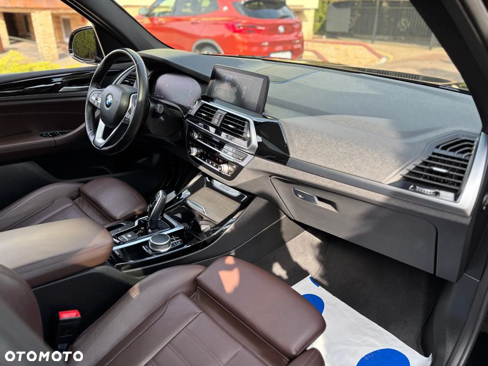 BMW X3 sDrive18d xLine sport - 8