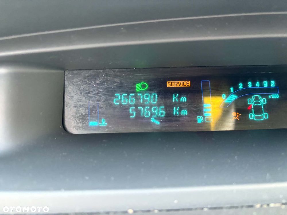 Renault Scenic - 9