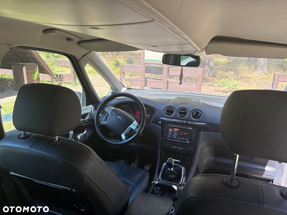 Ford Galaxy - 4