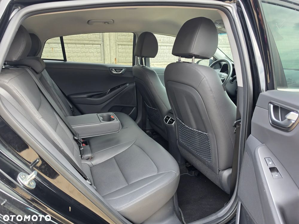 Hyundai IONIQ hybrid Platinum - 19