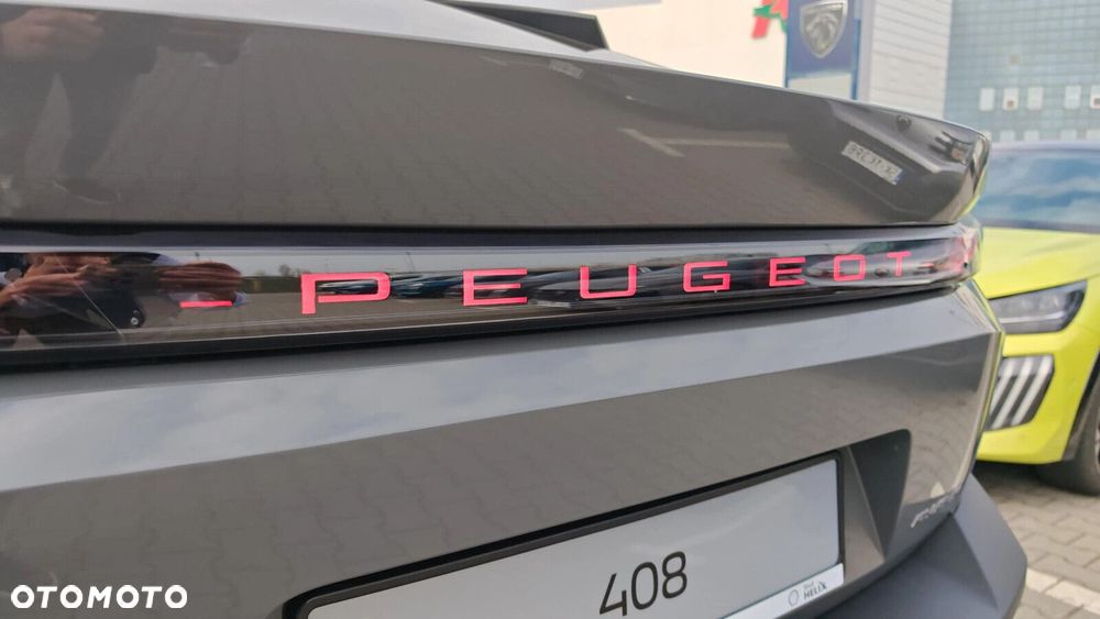 Peugeot 408 - 13