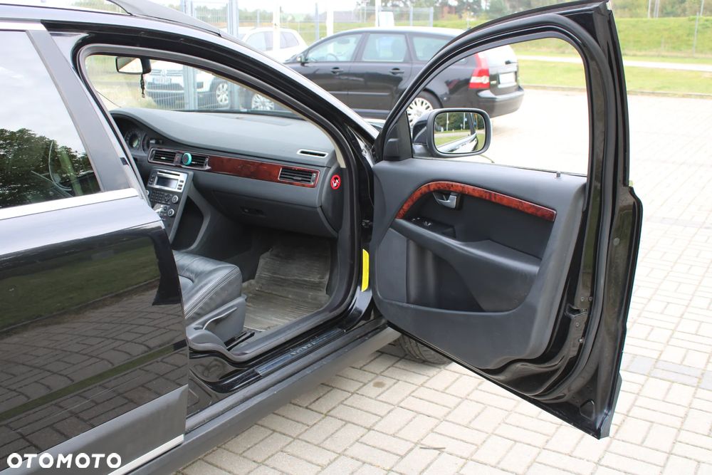 Volvo XC 70 D5 AWD Summum - 25