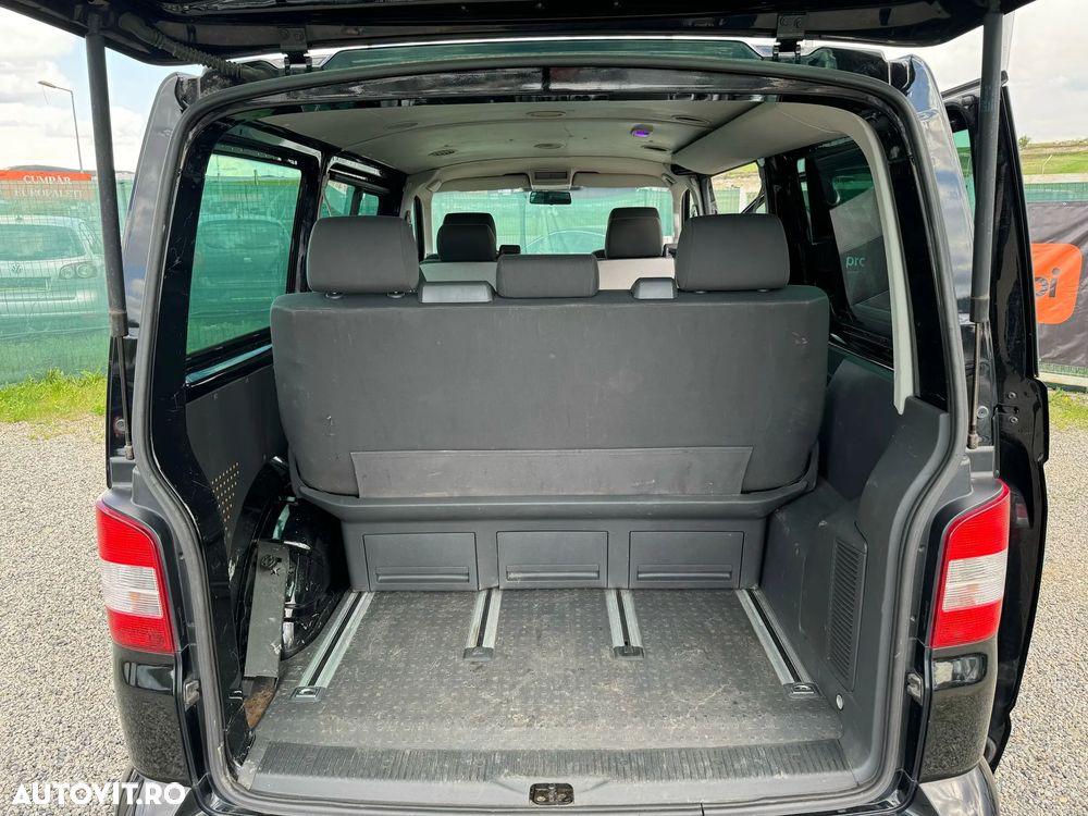 Volkswagen Multivan - 10
