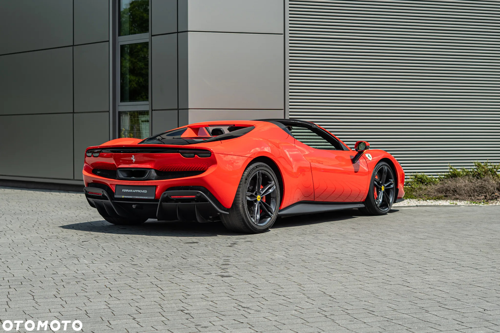 Ferrari 296 GTS - 3