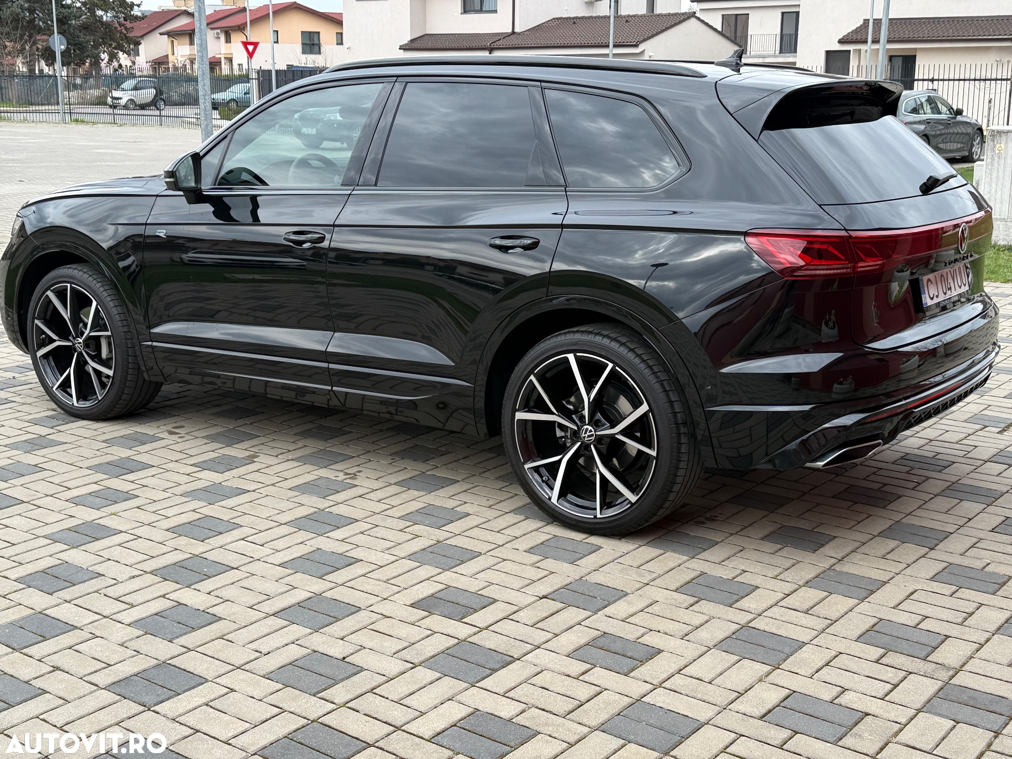 Volkswagen Touareg V6 TDI 4MOTION R-Line - 5