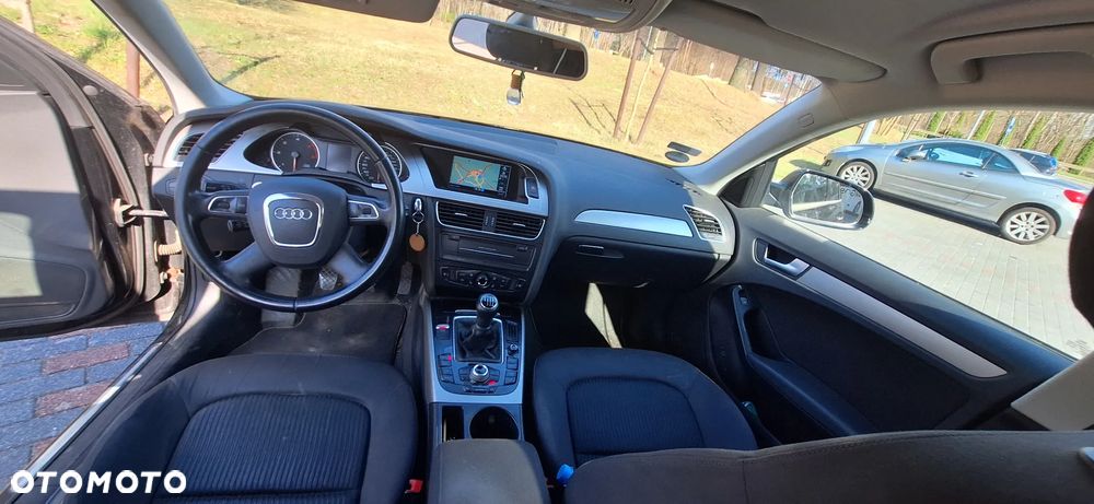 Audi A4 Avant - 11