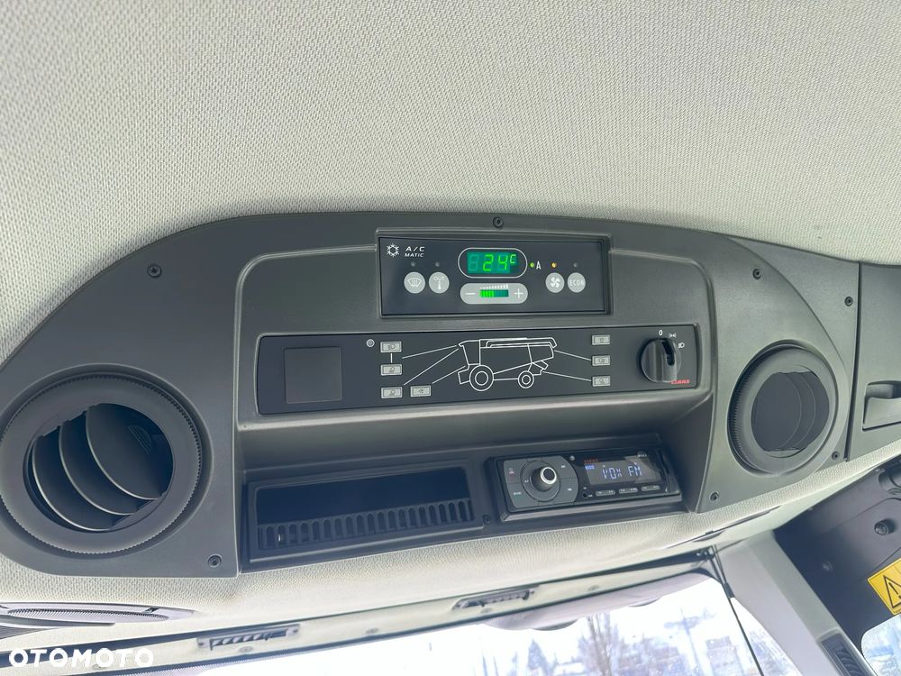 Claas TUCANO 440 - 12