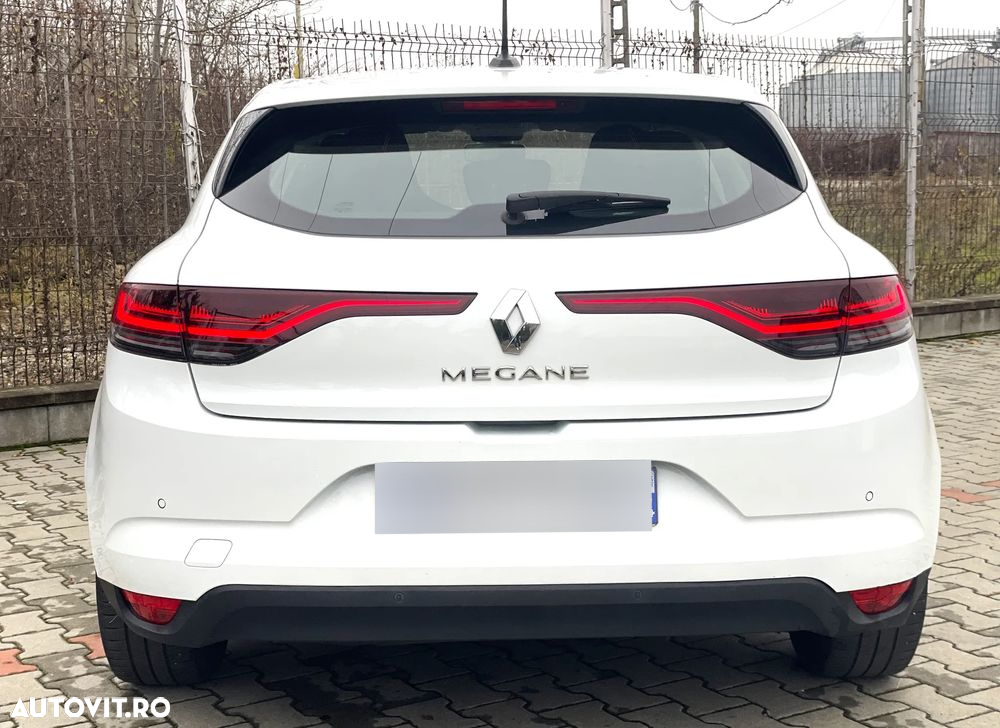 Renault Megane BLUE dCi 115 GT LINE - 4