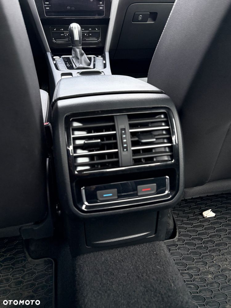 Volkswagen Passat 2.0 TSI Elegance DSG - 13
