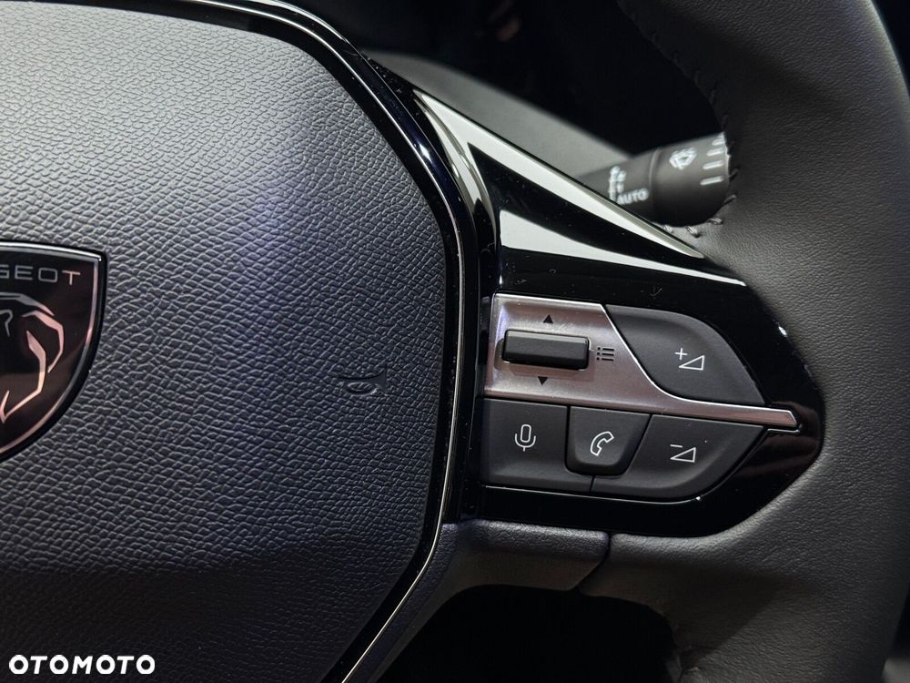 Peugeot 308 1.2 PureTech Allure Pack S&S - 23