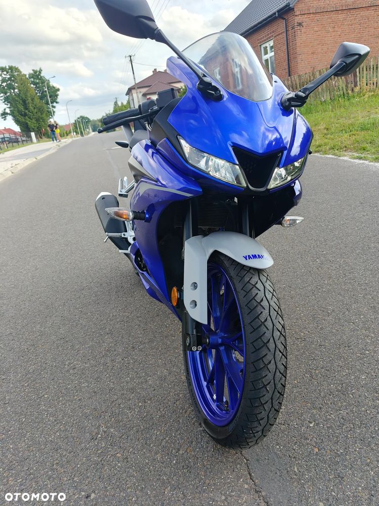 Yamaha YZF - 9